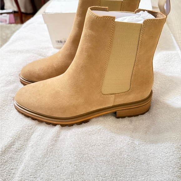 Quince Desert Suede Chelsea Ankle Boots - Picture 2 of 9